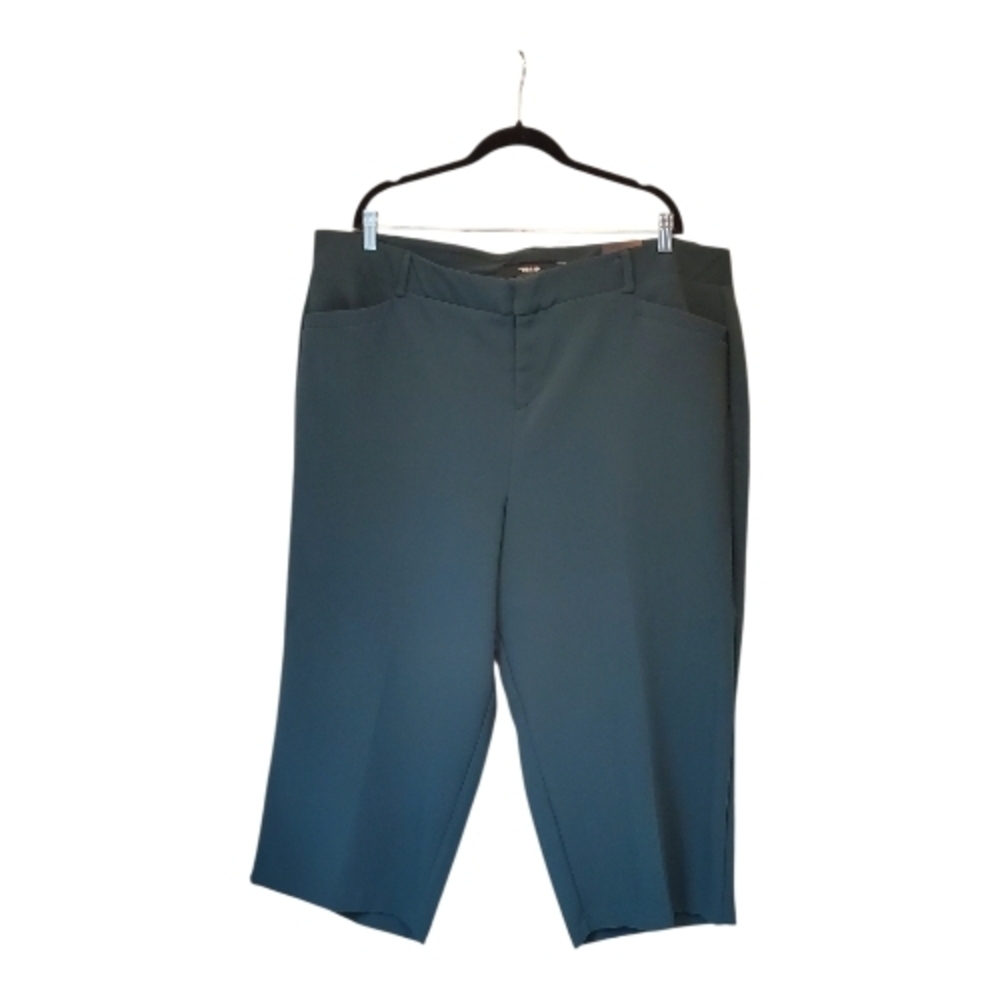 New Torrid Deep Green Capris Size 22